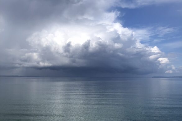 Ciels de Bretagne_Baie de Douarnenez sous un orage