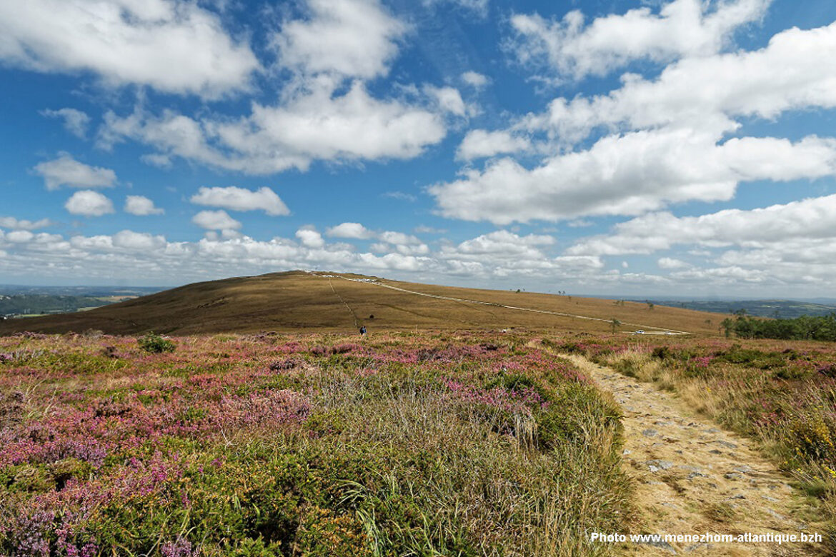 montagnes sacrées de Bretagne